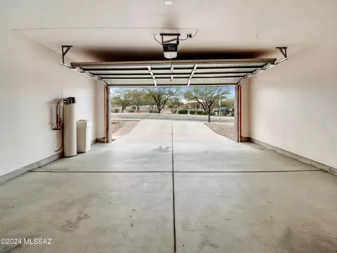 689 E Pima Meadows Dr, Vail, AZ 85641 photo 14