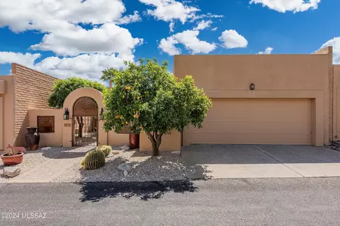 5576 E Paseo De Manzanillo, Tucson, AZ 85750