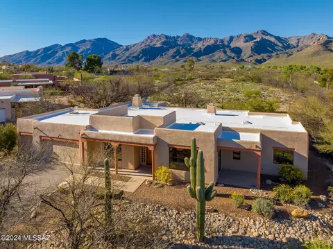 8521 E Amethyst Ln, Tucson, AZ 85750