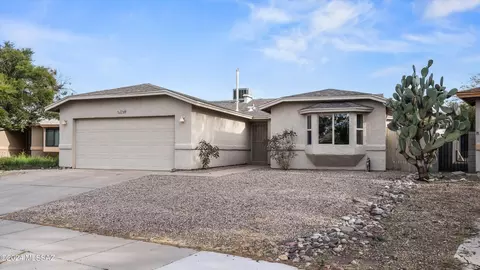 2768 W Firebrook Rd, Tucson, AZ 85741