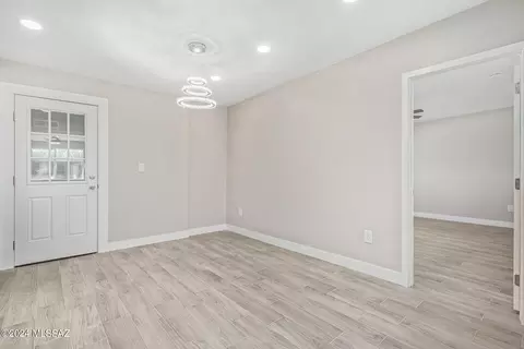 2101 E Highland Dr, Tucson, AZ 85706 photo 28