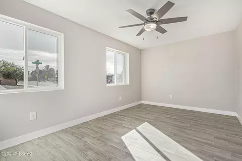 2101 E Highland Dr, Tucson, AZ 85706 photo 13