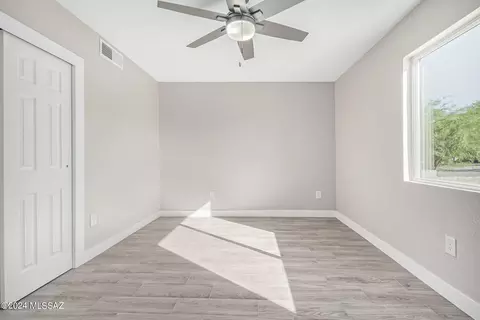 2101 E Highland Dr, Tucson, AZ 85706 photo 27