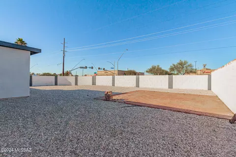 2101 E Highland Dr, Tucson, AZ 85706 photo 34