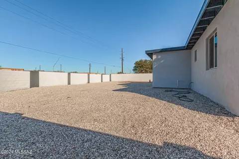 2101 E Highland Dr, Tucson, AZ 85706 photo 31