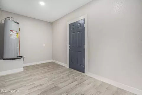 2101 E Highland Dr, Tucson, AZ 85706 photo 29