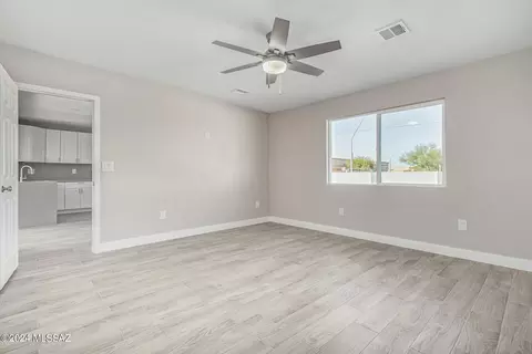 2101 E Highland Dr, Tucson, AZ 85706 photo 22