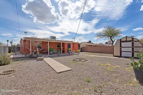 3165 E Silverlake Rd, Tucson, AZ 85713