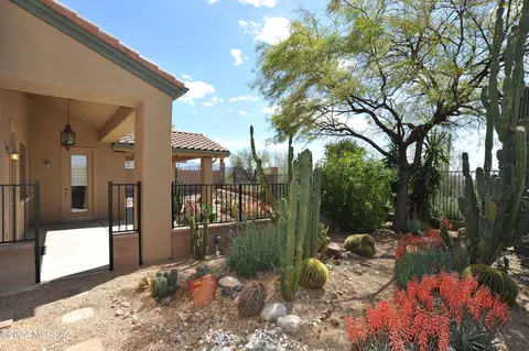 5043 W Wild Burro Spring Dr, Marana, AZ 85658