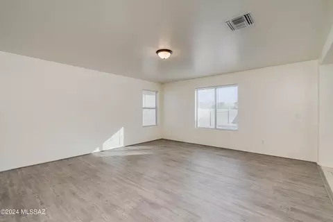 3852 E Sun View Ct, Tucson, AZ 85706 photo 9