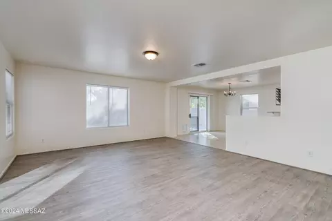 3852 E Sun View Ct, Tucson, AZ 85706 photo 6