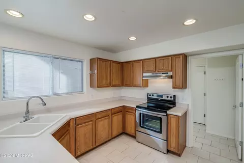 3852 E Sun View Ct, Tucson, AZ 85706 photo 15