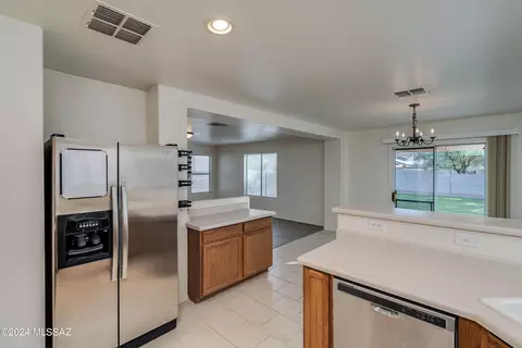 3852 E Sun View Ct, Tucson, AZ 85706 photo 18