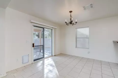 3852 E Sun View Ct, Tucson, AZ 85706 photo 10