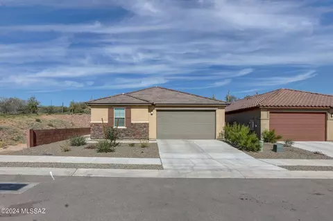 9419 N Sunstone Moon Pl, Tucson, AZ 85742
