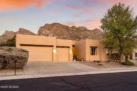 9536 N Placita Roca De Bronce, Oro Valley, AZ 85704