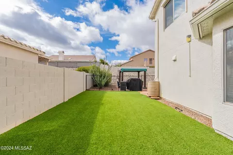Exterior - 10970 E Fourwing Pl, Tucson, AZ 85748 photo 10 of 10