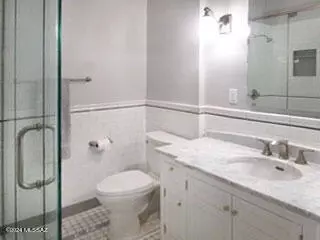 Bath - 35 E University Blvd, Tucson, AZ 85705 photo 2 of 4