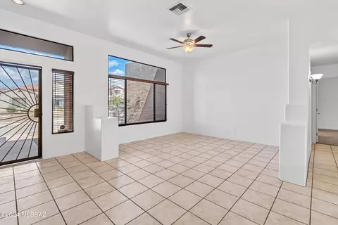 10650 E Migratory Pl, Tucson, AZ 85748 photo 5