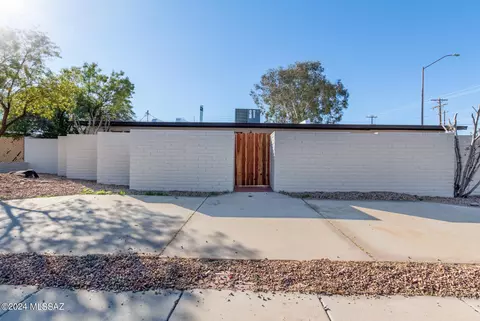 4302 E 31st St, Tucson, AZ 85711