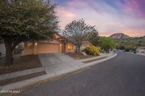 11264 N Flat Granite Dr, Oro Valley, AZ 85737