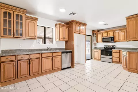 273 Harpo Ct, Rio Rico, AZ 85648