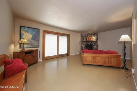 9052 E Calle Diego, Tucson, AZ 85710
