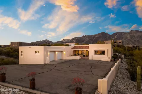 3645 E Via Alcalde, Tucson, AZ 85718