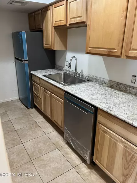 455 W Kelso St #234, Tucson, AZ 85705