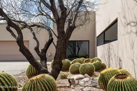 Exterior - 2365 E Long Shadow Pl, Tucson, AZ 85718 photo 13 of 18