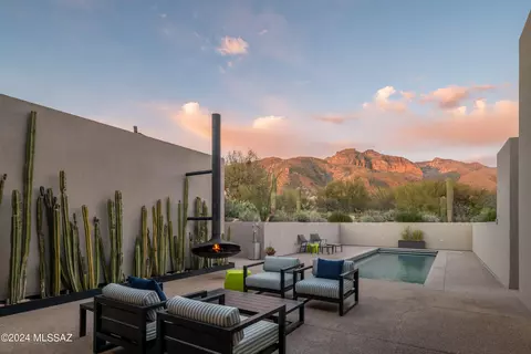 Exterior - 2365 E Long Shadow Pl, Tucson, AZ 85718 photo 8 of 18
