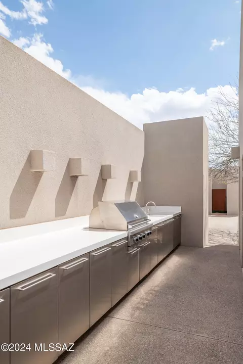 Exterior - 2365 E Long Shadow Pl, Tucson, AZ 85718 photo 14 of 18