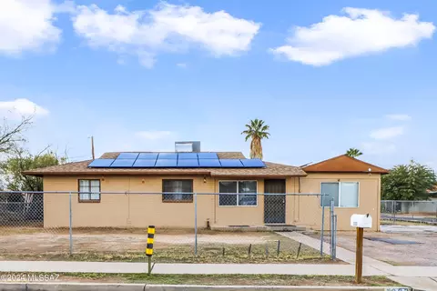 3302 S Naco Vis, Tucson, AZ 85713