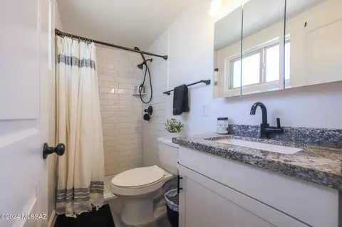 Bath - 7389 E Sylvane Dr, Tucson, AZ 85710 photo 1 of 2