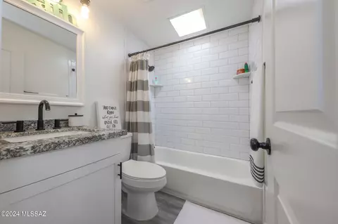 Bath - 7389 E Sylvane Dr, Tucson, AZ 85710 photo 2 of 2