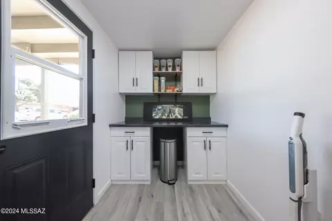 Exterior - 7389 E Sylvane Dr, Tucson, AZ 85710 photo 3 of 9