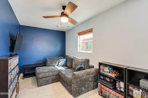 Living - 2901 E Copper St, Tucson, AZ 85716 photo 2 of 5