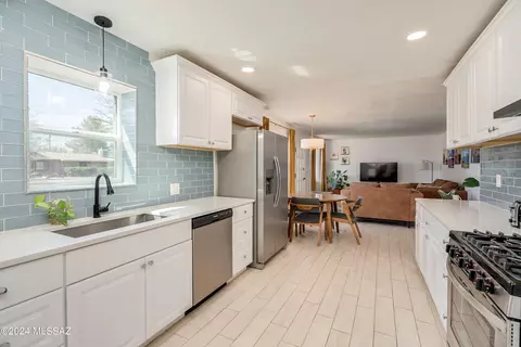 Kitchen - 2901 E Copper St, Tucson, AZ 85716 photo 4 of 4