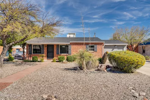 Exterior - 2901 E Copper St, Tucson, AZ 85716 photo 14 of 15