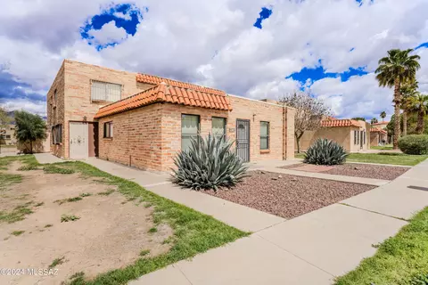 6673 E Calle La Paz #A, Tucson, AZ 85715