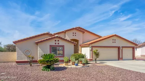 7558 S Samandari Ct, Tucson, AZ 85747