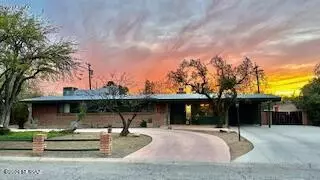125 N Avenida De San Ramon, Tucson, AZ 85710