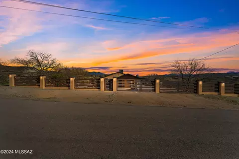 1063 Ameca Ct, Rio Rico, AZ 85648