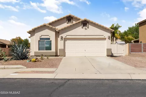 5730 W Hayfield St, Tucson, AZ 85742