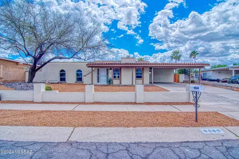 9066 E 8th St, Tucson, AZ 85710