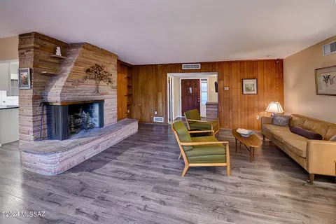 4237 E Kings Rd, Tucson, AZ 85711 photo 4