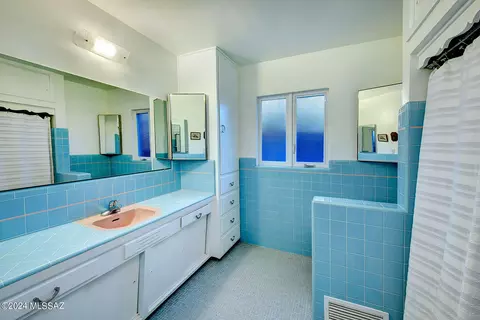 4237 E Kings Rd, Tucson, AZ 85711 photo 12