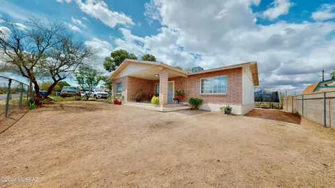 6706 S Missiondale Rd, Tucson, AZ 85756
