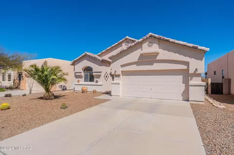 2282 N Avenida Mena, Green Valley, AZ 85614