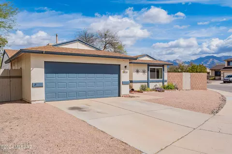 2520 W Firebrook Rd, Tucson, AZ 85741